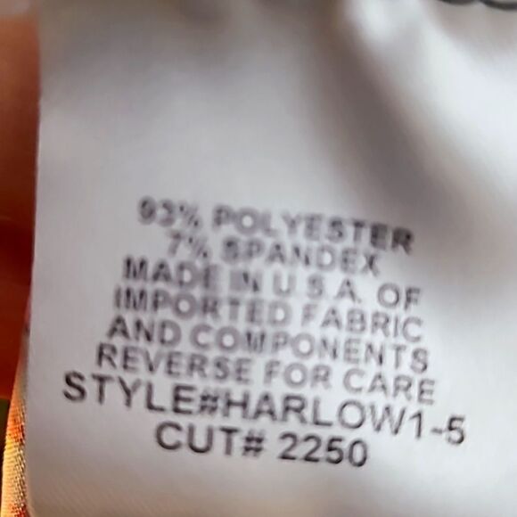 Mesmerize Colorful Tunic Top with Big Pockets on the Sides, Size Medium - Picture 9 of 9